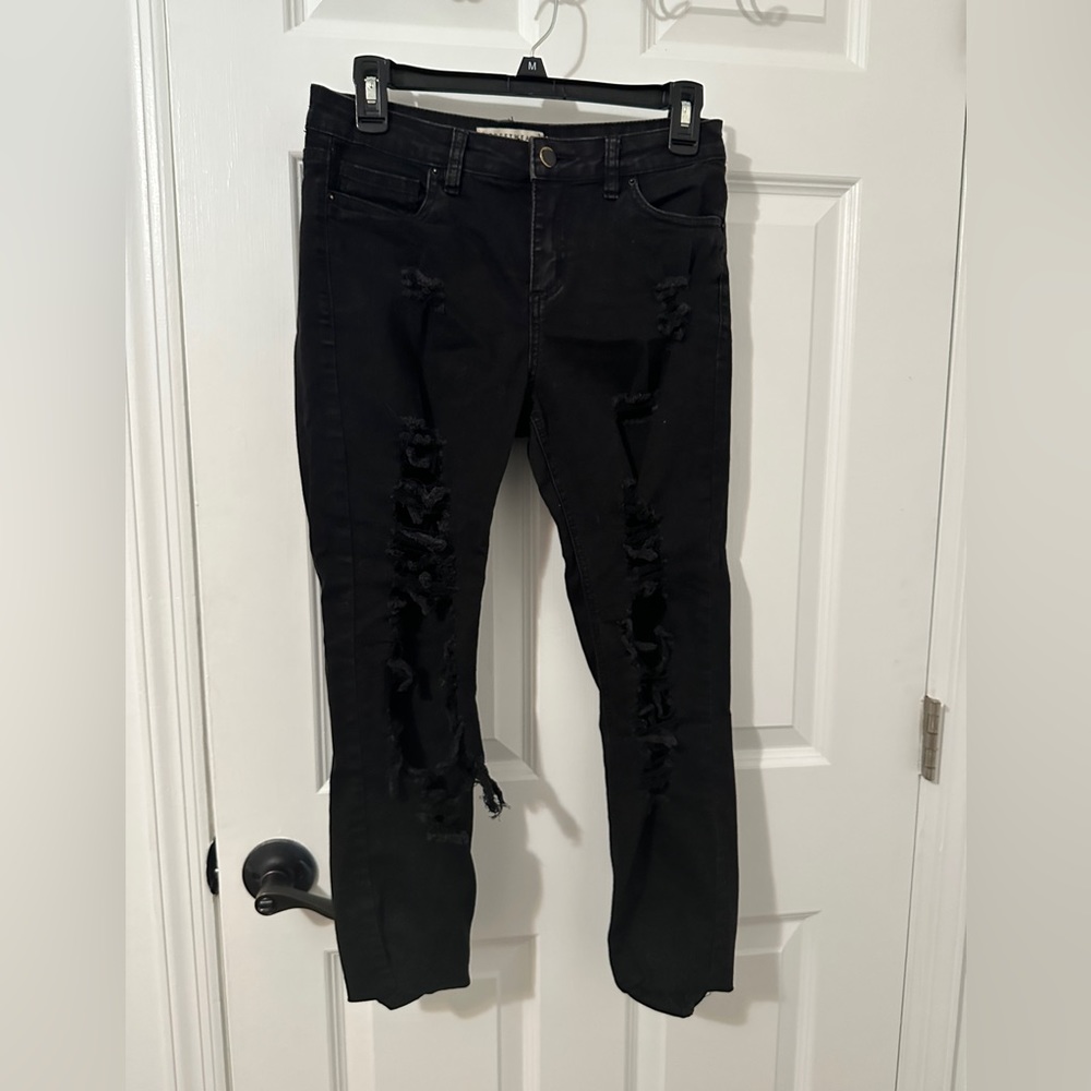 Ripped Skinny Jeans